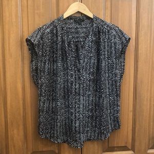 Banana Republic blouse size large